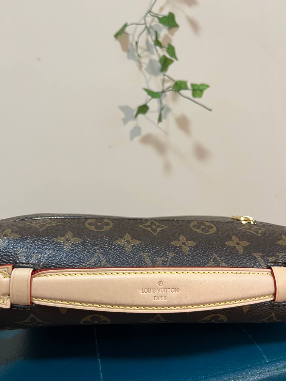 Louis Vuitton Pochette Métis / pre owned